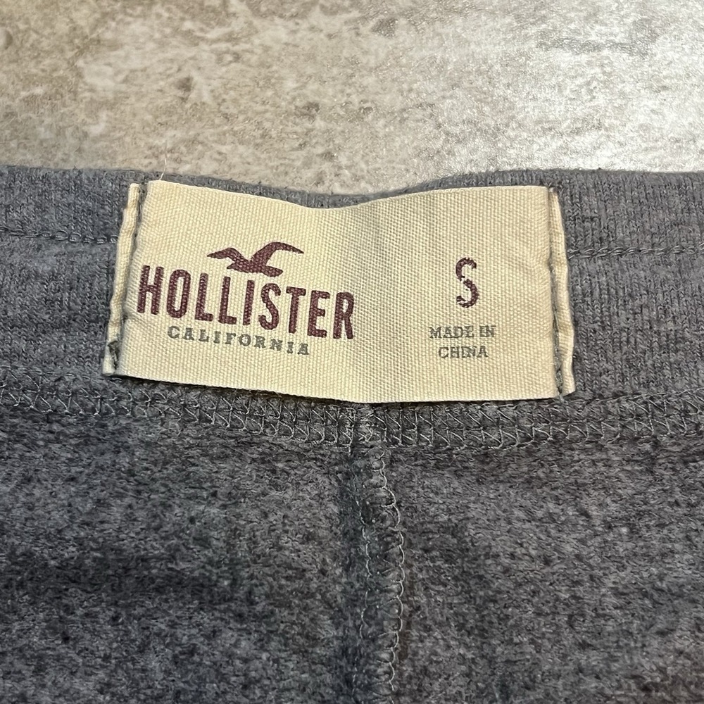 Hollister Y2K, Booty Shorts, Low Rise Mini Shorts, Gray Drawstring,Size S 2000s - Picture 5 of 9